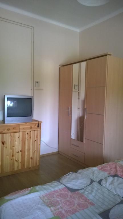 Eva vendégház Balatonlelle Extérieur photo