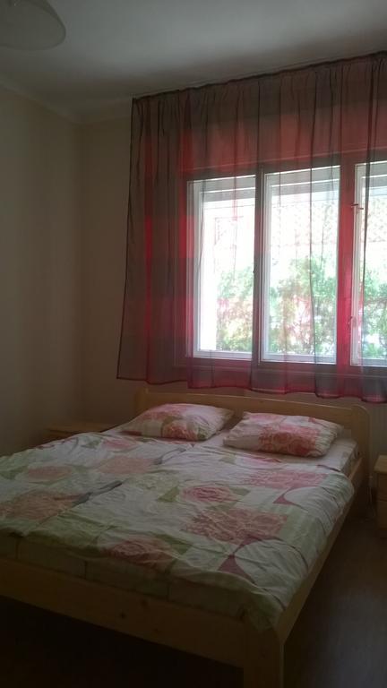 Eva vendégház Balatonlelle Extérieur photo